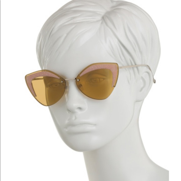 ✨MINE✨Fendi cat-eye glitter sunglasses - Picture 8 of 9